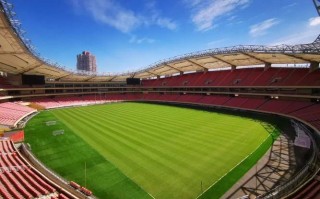 圆通虹口足球场公司具体位置在哪里？