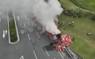 中通快递2025年为何突发大火？