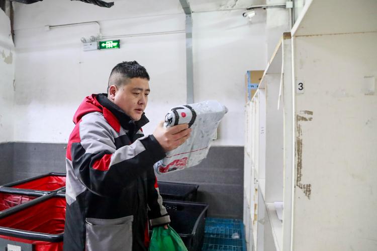 北京朝阳区顺丰快递员现状如何？-第2张图片-陕西物流货运